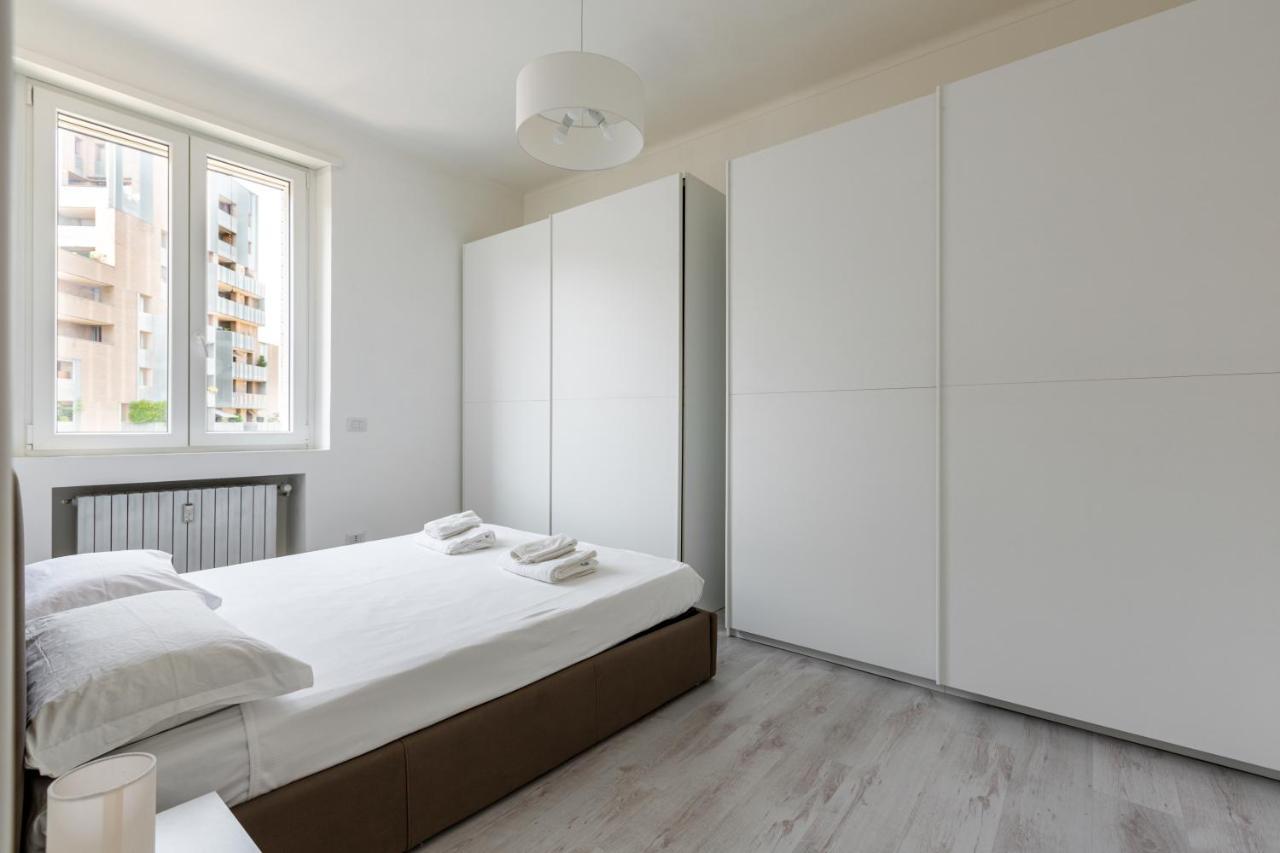 Apartamento Garibaldi & Gae Aulenti Modern With Private Parking! *